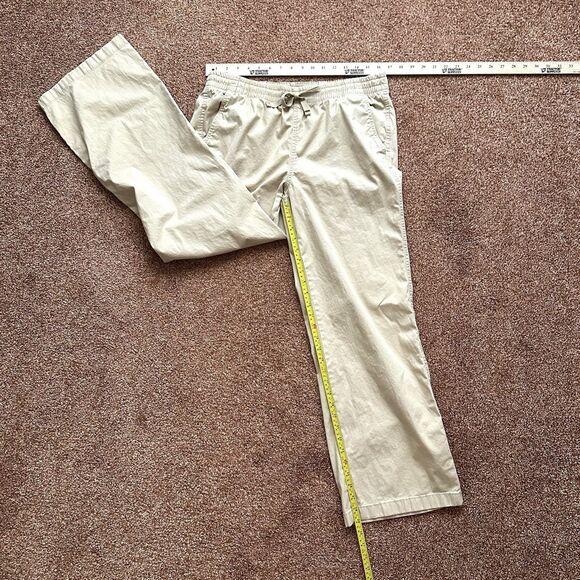 LL Bean Pants Womens 12 Favorite Fit Khaki Tan Straight Leg Hiking Outdoors Camp - Picture 6 of 6